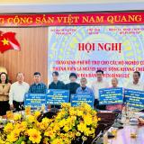 VNPT Hà Nam phối hợp tổ chức chương trình hỗ trợ kinh phí cho hộ nghèo có  thành viên là người có công với cách mạng trên địa bàn huyện Bình Lục