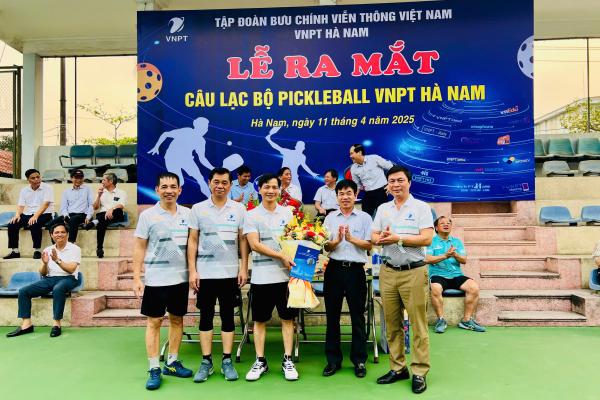 Ra mắt CLB Pickleball VNPT Hà Nam